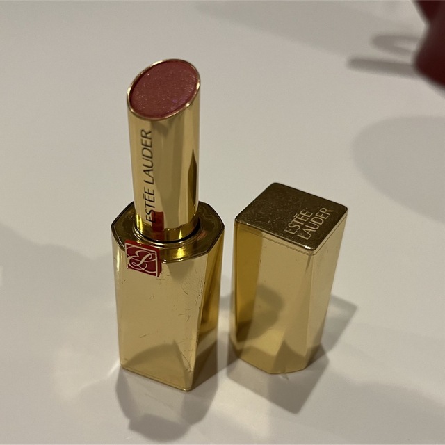 Estee Lauder(エスティローダー)のエスティローダー リップ ピュアカラーデザイアリップスティック 111  コスメ/美容のベースメイク/化粧品(口紅)の商品写真