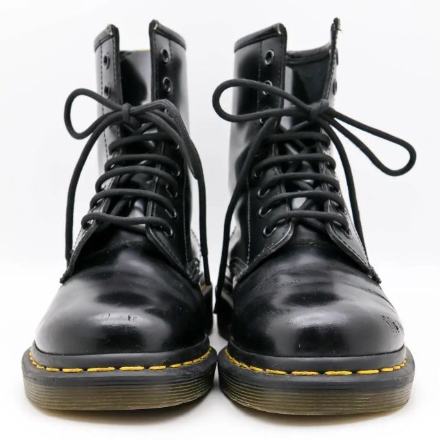 Dr.Martens(ドクターマーチン)の《人気》DR. MARTENS ブラック レースアップ アンクルブーツ 22 レディースの靴/シューズ(ブーツ)の商品写真