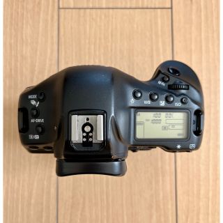 CANON EOS-1DX キヤノン　※おまけCFカード、ストラップ付き