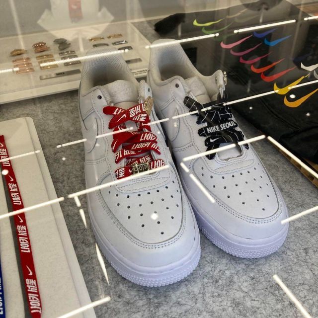最大68%オフ! 韓国限定 NIKE ナイキソウル 靴紐 シューレース こちら