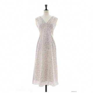 Her lip to - herlipto Lace Trimmed Floral Dressの通販 by mm's shop ...