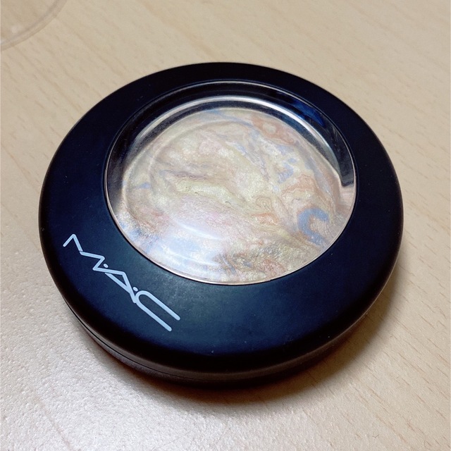 MAC(マック)のM•A•C ミネラライズスキンフィニッシュ ライトスカペード コスメ/美容のベースメイク/化粧品(フェイスカラー)の商品写真