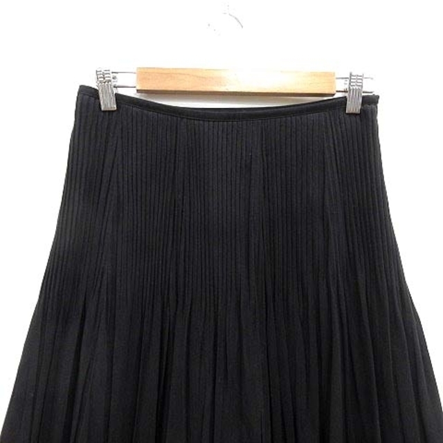 INDIVI(インディヴィ)のインディヴィ プリーツスカート ひざ丈 フェイクスエード 40 黒 ■MO レディースのスカート(ひざ丈スカート)の商品写真