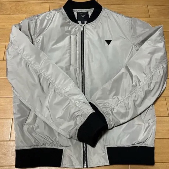 GUESS(ゲス)のGUESS MA-1 メンズのジャケット/アウター(ブルゾン)の商品写真