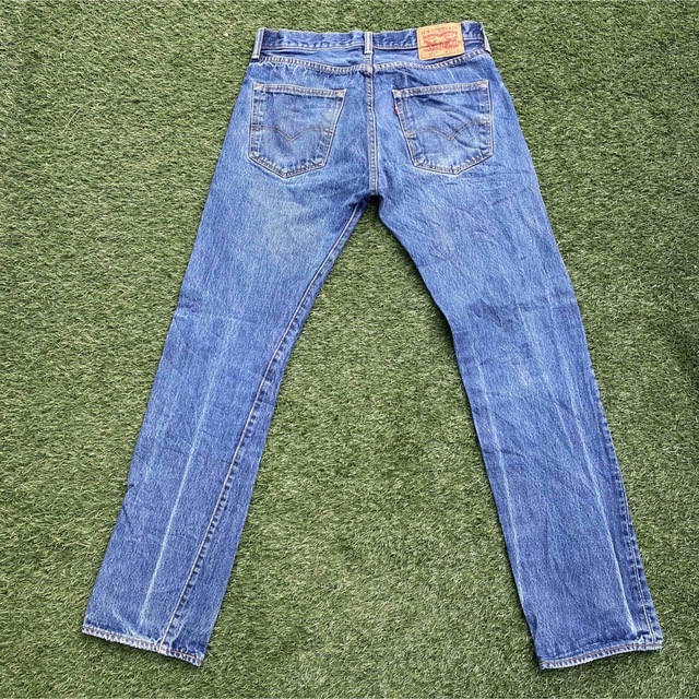 501(ゴーマルイチ)のリーバイス 501 W31 L34 インディゴブルーデニムジーンズ Levis メンズのパンツ(デニム/ジーンズ)の商品写真