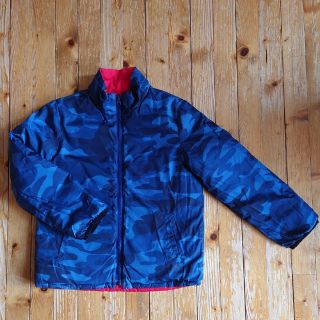 ギャップ(GAP)のGAP　ギャップ　キッズ　中綿ジャケット　リバーシブル　青迷彩/赤　120cm(ジャケット/上着)