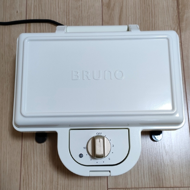 ブルーノ　BRUNO　ホットサンドメーカー　ダブル　【ホワイト】フェノール樹脂スチールプレート