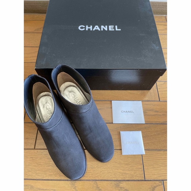 SALE!シャネル☆CHANEL☆CCマーク☆スウェード☆グレー☆ショートブーツ-