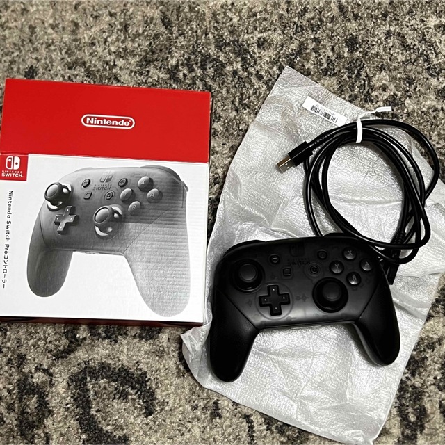 Nintendo　Switch　Proコントローラー　プロコンスイッチ