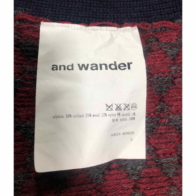 and wander(アンドワンダー)のand wander カーディガン　アウトドア　ほぼ未使用 メンズのトップス(カーディガン)の商品写真