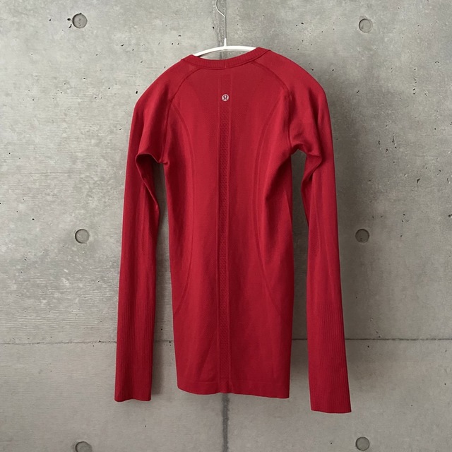 ルルレモン lululemon 長袖ヨガトップス　サイズ2 RED 1