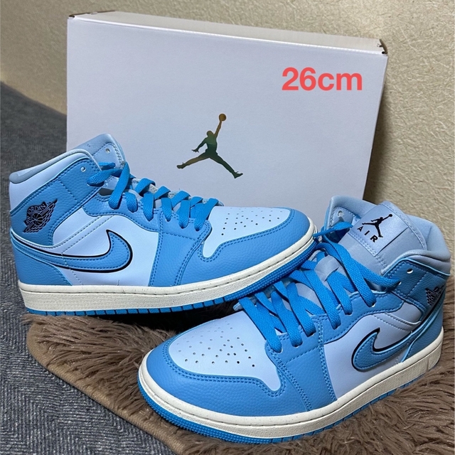 Nike Air Jordan 1 Mid ユニバーシティブルー