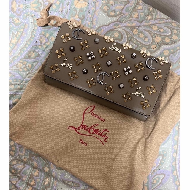 Christian Louboutin(クリスチャンルブタン)の⭐︎様専用　クリスチャンルブタン　サイフ　バック レディースのファッション小物(財布)の商品写真