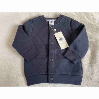 プチバトー(PETIT BATEAU)のプチバトー　チュビックキルティングカーディガン　ジャケット　74 12m(カーディガン/ボレロ)