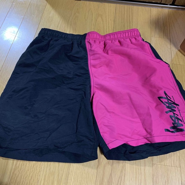 STUSSY ハーフパンツ