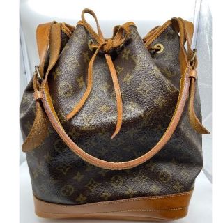 ルイヴィトン(LOUIS VUITTON)のルイヴィトン　ＬＯＵⅠＳ　ⅤＵⅠＴＴÒN　レディースバック　(ショルダーバッグ)