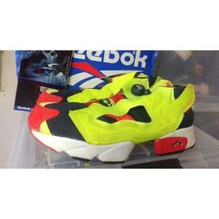 リーボック(Reebok)の送料込 新品 箱付 リーボック インスタ ポンプ フューリー 27.5 9.5(スニーカー)