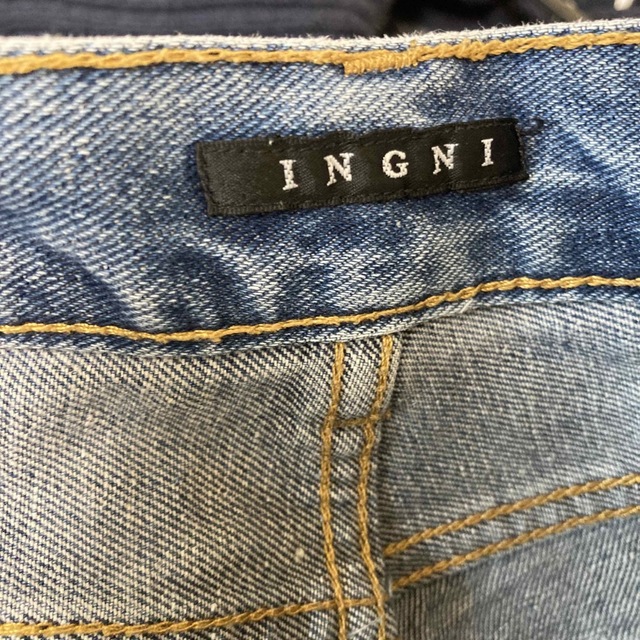 INGNI(イング)のINGNI デニムパンツ ストレートデニム Mサイズ レディースのパンツ(デニム/ジーンズ)の商品写真