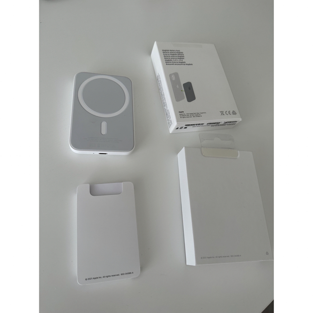 APPLE MagSafeバッテリーパック MJWY3ZA/Aの通販 by ミニshop|ラクマ