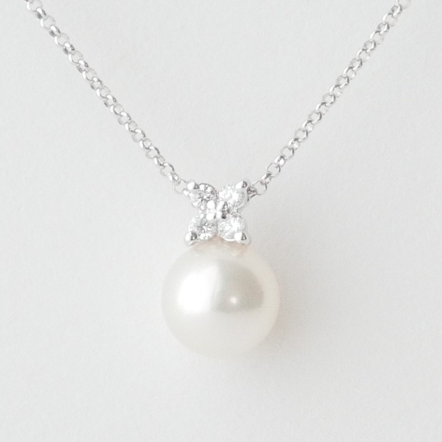 （美品）ミキモト　MIKIMOTO パールネックレス K18 WG × ブラックパール×ダイヤ×グリーンガーネット　8520