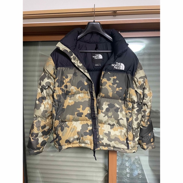 THE NORTH FACE(ザノースフェイス)のノースフェイス  ヌプシ 700 ダウンジャケット カモ メンズのジャケット/アウター(ダウンジャケット)の商品写真