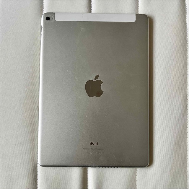 iPad Air2 第2世代 16GB セルラーモデル ケース付き☆ iPad Air2 第2世代 16GB セルラーモデル ケース付き☆