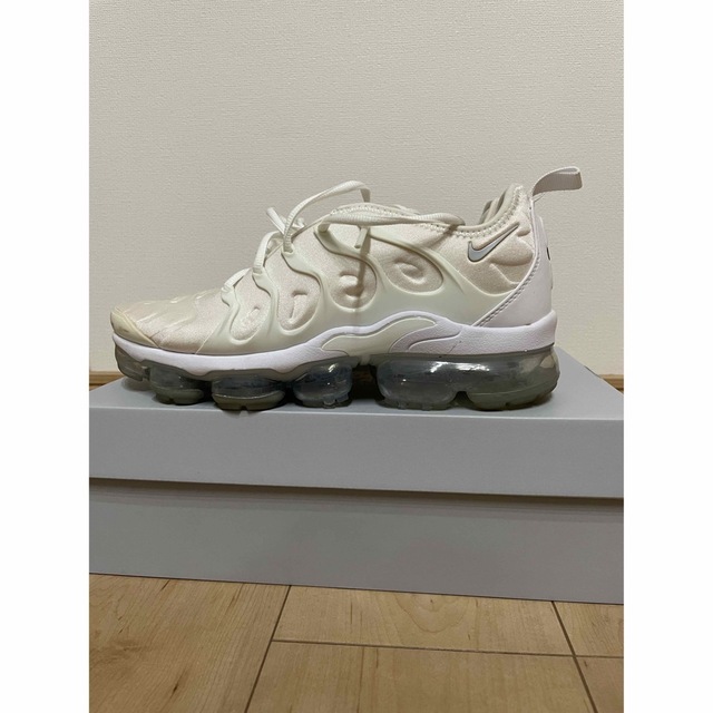 美品　NIKE AIR VAPORMAX PLUS 白