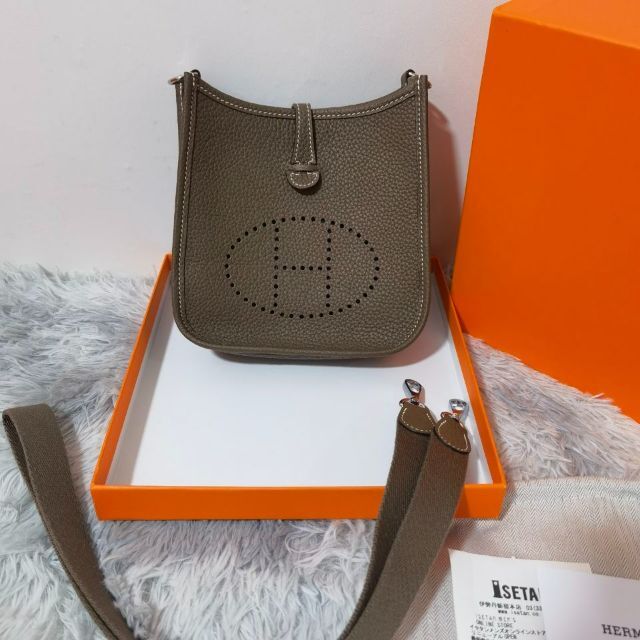 熱い販売 Hermes - 美品 エルメス エブリンミニ TPM ハンドバッグ