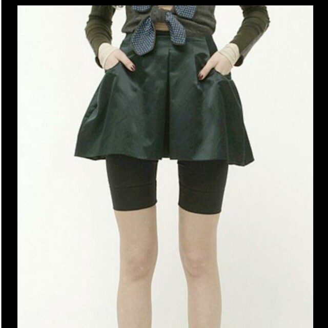 TOGA(トーガ)のTOGA ARCHIVES トーガ　シルク混ミニスカート レディースのスカート(ミニスカート)の商品写真
