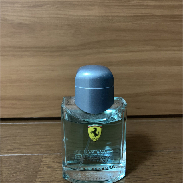 Ferrari - 【開封済】フェラーリ ライトエッセンス オードトワレ 75ml