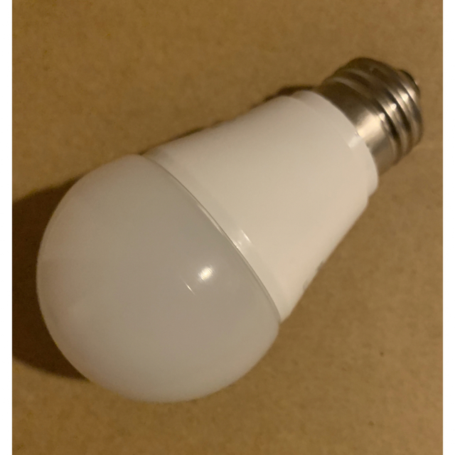 パナソニック LED電球 広配光タイプ 電球色相当 E26口金 電球60形相当  インテリア/住まい/日用品のライト/照明/LED(蛍光灯/電球)の商品写真