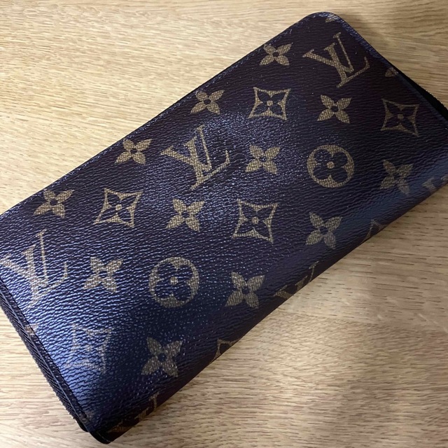 LOUIS VUITTON(ルイヴィトン)のルイヴィトン　ジッピーウォレット メンズのファッション小物(長財布)の商品写真