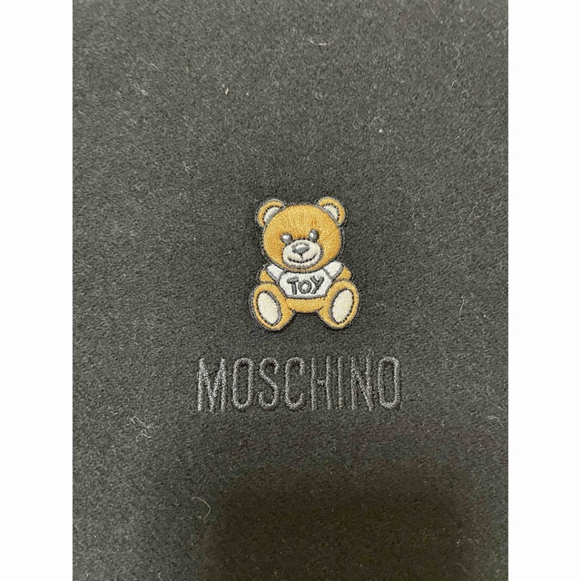 MOSCHINO(モスキーノ)のモスキーノ★マフラー★タグなし新品 レディースのファッション小物(マフラー/ショール)の商品写真