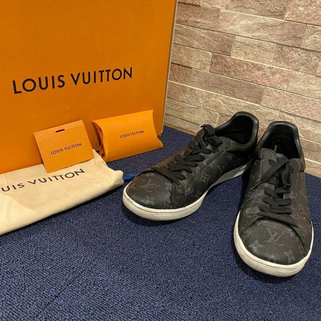 一番人気物 箱付き LOUIS VUITTON ルイヴィトン スニーカー モノグラム