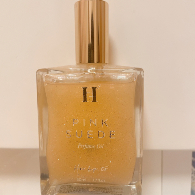 Her lip to(ハーリップトゥ)のherlipto perfume oil pink suede コスメ/美容の香水(香水(女性用))の商品写真