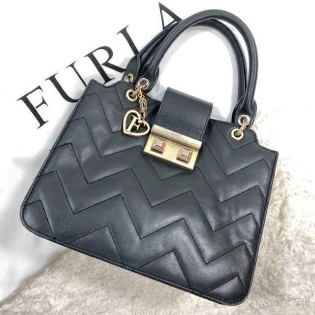 FURLA フルラ チャーム付 2wayハンドバッグ ショルダー ベラ i4