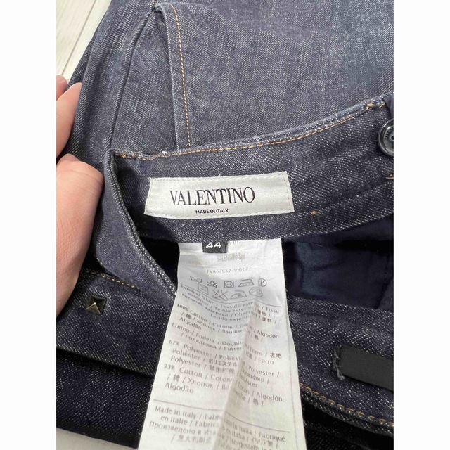VALENTINO(ヴァレンティノ)のVALENTINOデニム メンズのパンツ(デニム/ジーンズ)の商品写真
