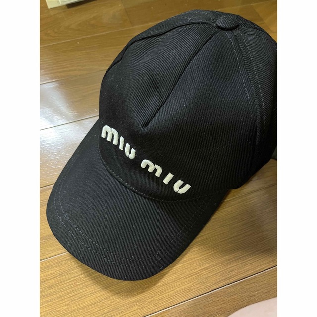 miumiu ベースボールキャップ　Mサイズ帽子