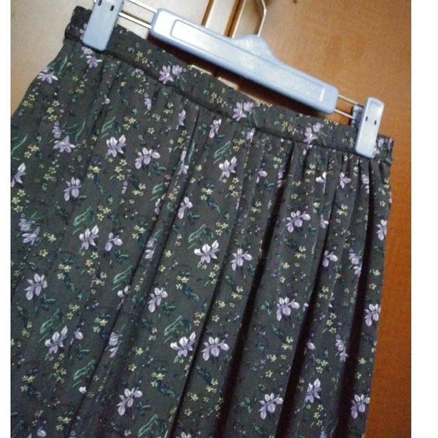 しまむら(シマムラ)のしまむら　プチプラのあや　ディアフル　花柄　スカート レディースのスカート(ロングスカート)の商品写真