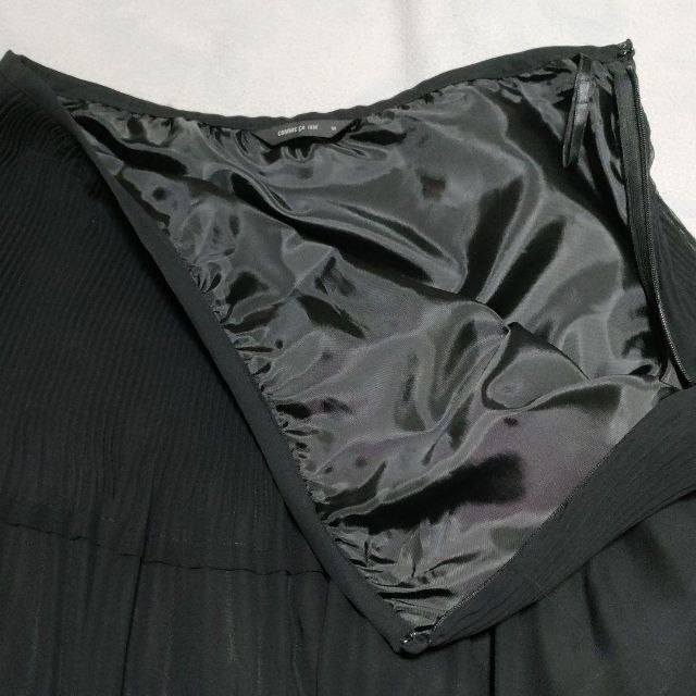 COMME CA ISM(コムサイズム)のCOMME CA ISM　コムサイズム　(M)　プリーツスカート　黒 レディースのスカート(ひざ丈スカート)の商品写真