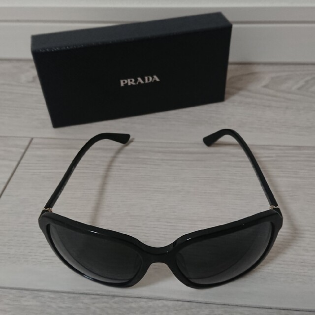 PRADA(プラダ)の【新品・未使用】プラダ サングラス レディースのファッション小物(サングラス/メガネ)の商品写真