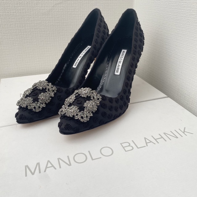 ラスト1【新品】マノロブラニク ポルカドット×ビジュー ハンギシ
