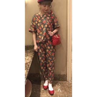 ドットアンドストライプスチャイルドウーマン(Dot&Stripes CHILDWOMAN)のDot＆Stripes CHILD WOMAN チューリップ柄 プルオーバー(シャツ/ブラウス(半袖/袖なし))