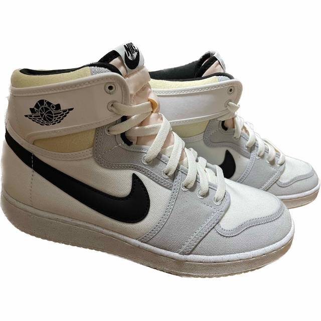 NIKE(ナイキ)のNIKE Air Jordan 1 KO White and Black US8 メンズの靴/シューズ(スニーカー)の商品写真