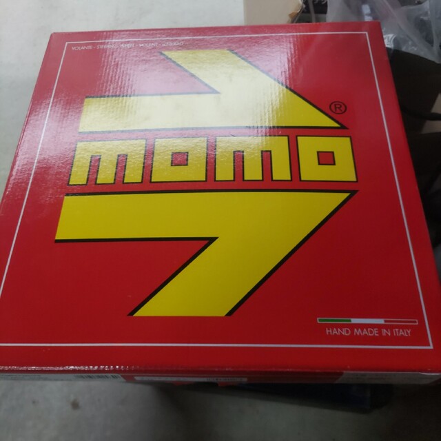 龍太郎様専用momo ステアリング-