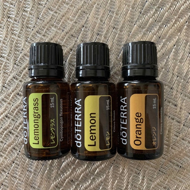 doTERRA(ドテラ)のドテラ doTERRA エッセンシャルオイル 精油 15ml 3本 新品未開封 コスメ/美容のリラクゼーション(エッセンシャルオイル（精油）)の商品写真