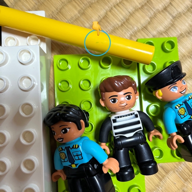 Lego - レゴ(LEGO) デュプロ 光る! 鳴る! ポリスカーとポリス