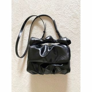 ザラ(ZARA)のZARA エナメルバック(ショルダーバッグ)