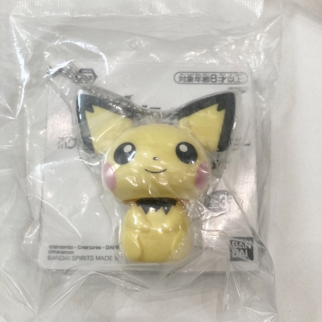 ポケモン(ポケモン)の新品未開封 ポケットモンスター ゆらゆらキーホルダー ピチュー ヒトカゲ エンタメ/ホビーのアニメグッズ(キーホルダー)の商品写真