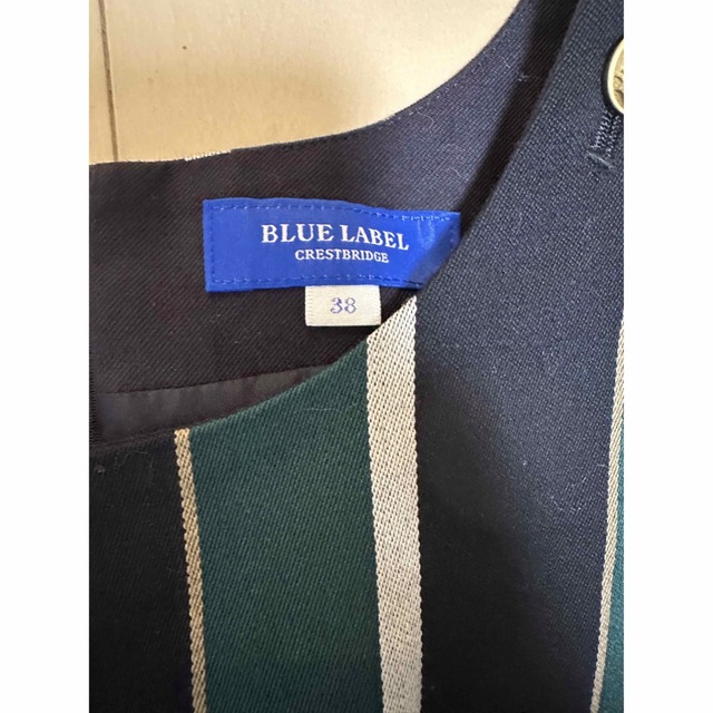 BLUE LABEL CRESTBRIDGE(ブルーレーベルクレストブリッジ)のブルーレーベルクレストブリッジ　ストライプ　ワンピース レディースのワンピース(ひざ丈ワンピース)の商品写真